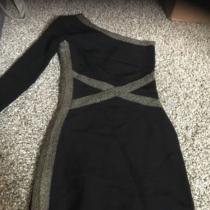 Xs guess dress black and gold
